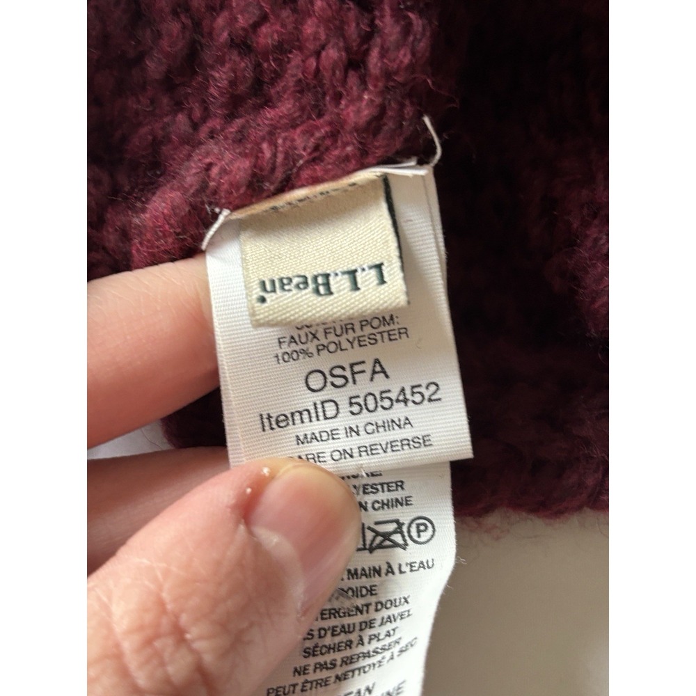 LL Bean‎ Chunky Cable Knit Hat Burgundy Maroon Wool Blend White Pom Winter Ski - Picture 3 of 7